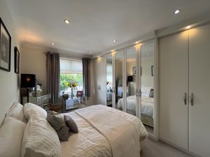 Photo 15- click for photo gallery